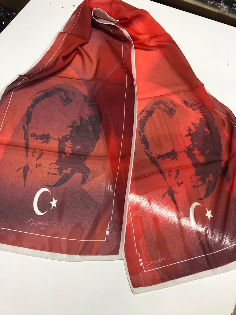 Fular Atatürk ve bayrak desenli ST00756